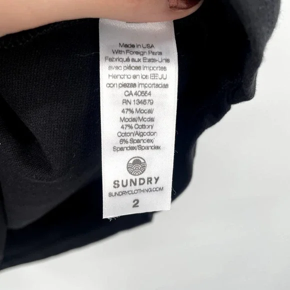 SUNDRY FOR EVEREVE Sunday Skirt with Bungee Drawcord in Black // 2 (M) - Picture 9 of 10